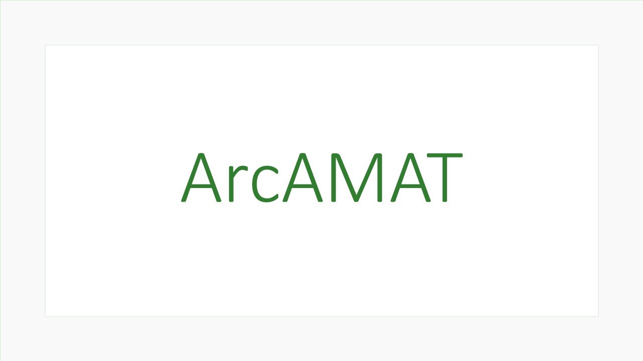 grüner Schriftzug des Projekttitels "ArcAMAT"